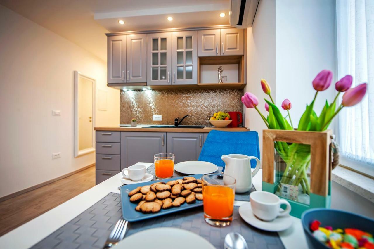Studio Apartment Kris Rovinj Exterior photo